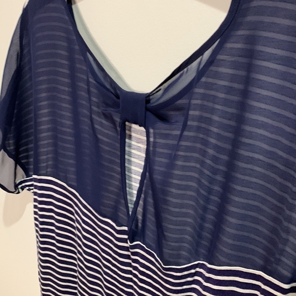 Lauren Conrad semi sheer back navy and white striped T-shirt size small - Picture 3 of 6